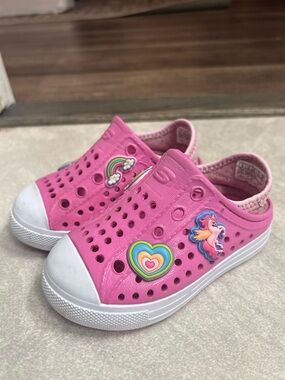 Sketchers Kids Pink Slip-On Rain-Friendly Shoes with Rainbow & Unicorn Charms